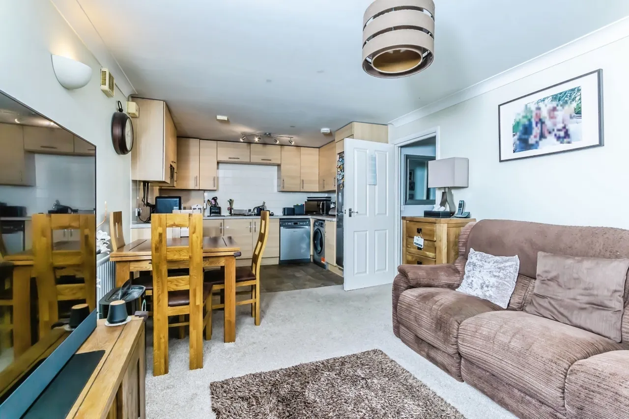 Stafford Rise, Caterham, Surrey, CR3, photo 15