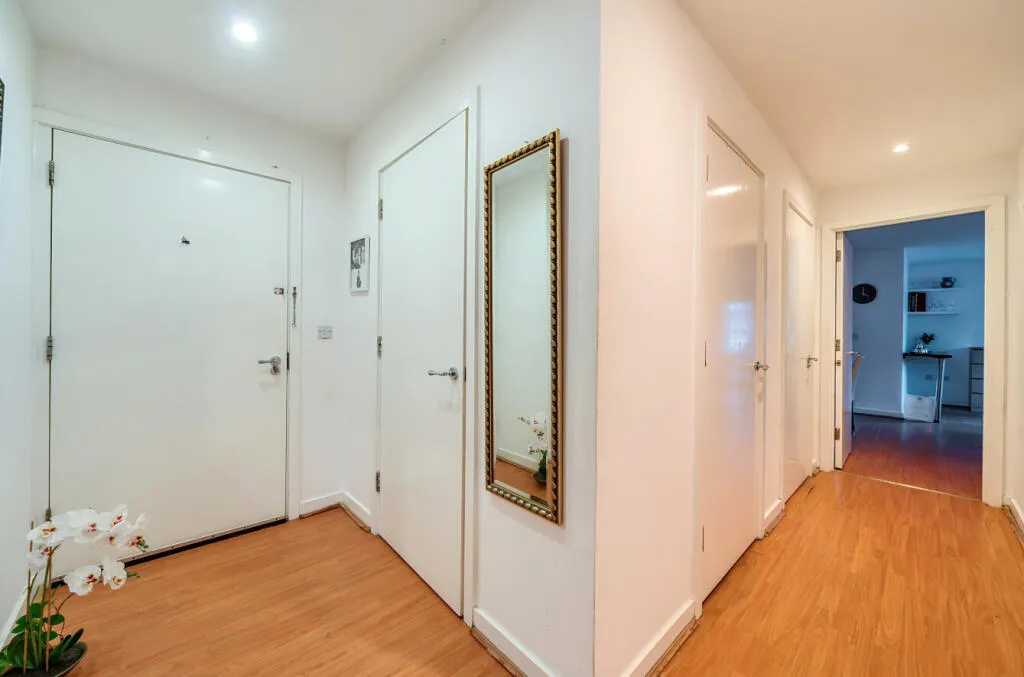 Stretton Court, Wey Road, Weybridge, Surrey, KT13, photo 9