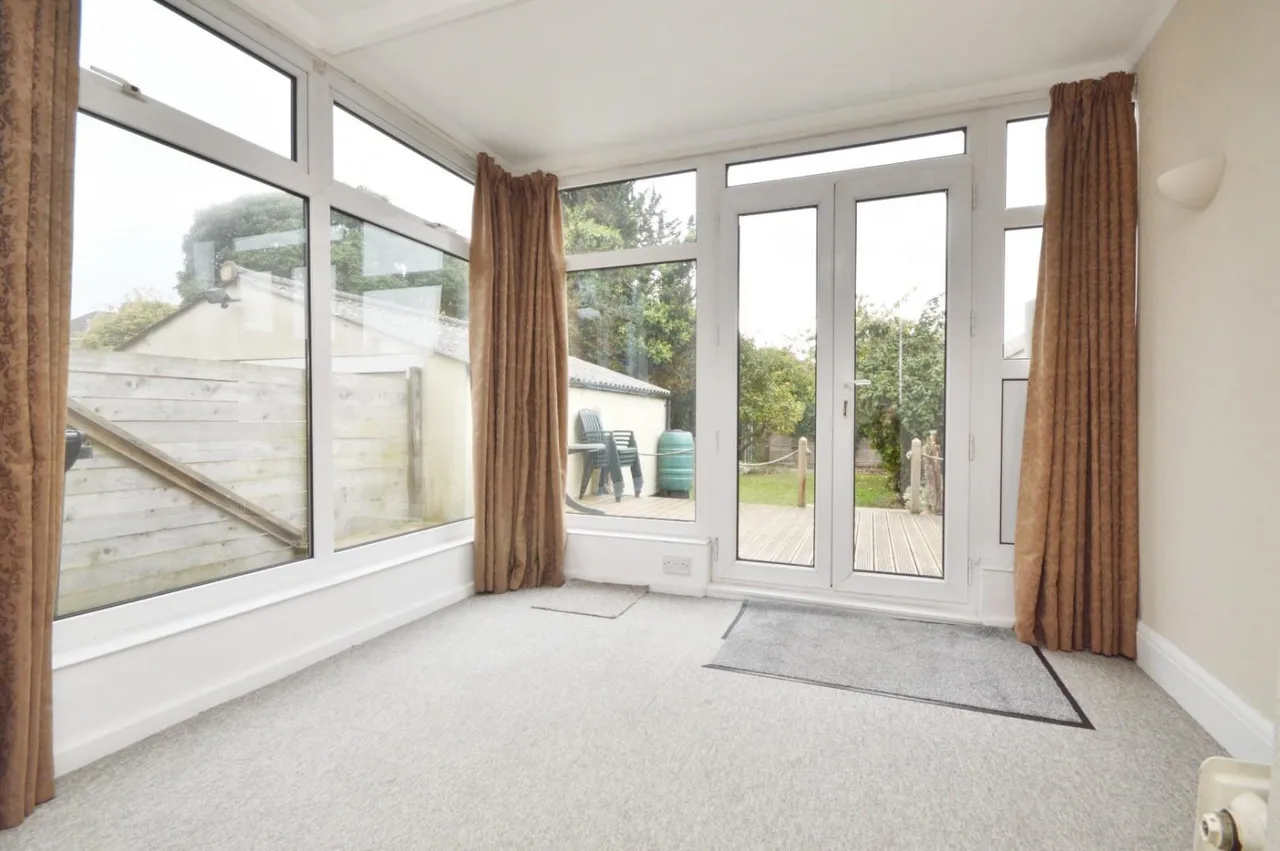 Donald Road, Bristol, BS13, photo 4