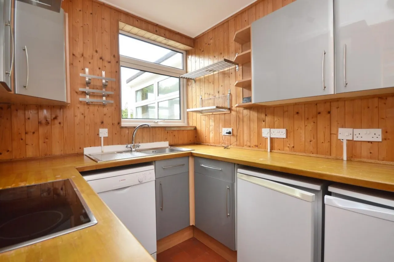 Donald Road, Bristol, BS13, photo 5