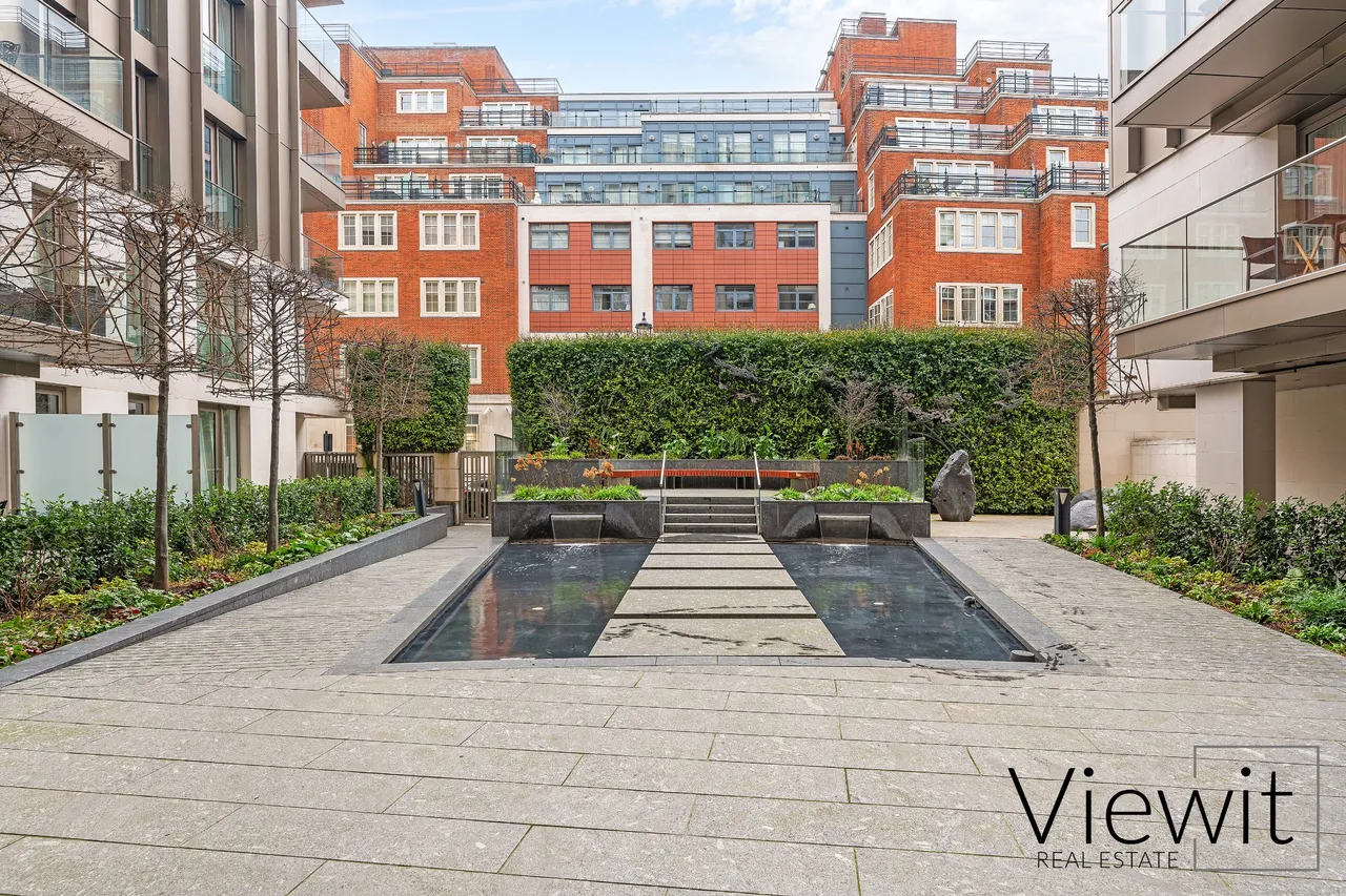 Horseferry Road, London, photo 13