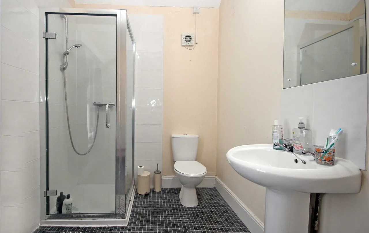 Farrar Road, Bangor, LL57, photo 11