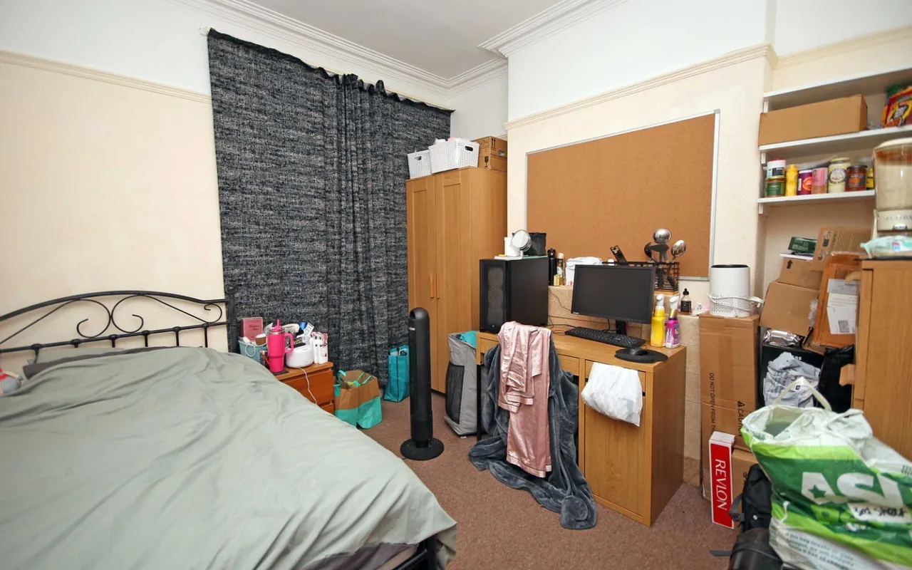 Farrar Road, Bangor, LL57, photo 12