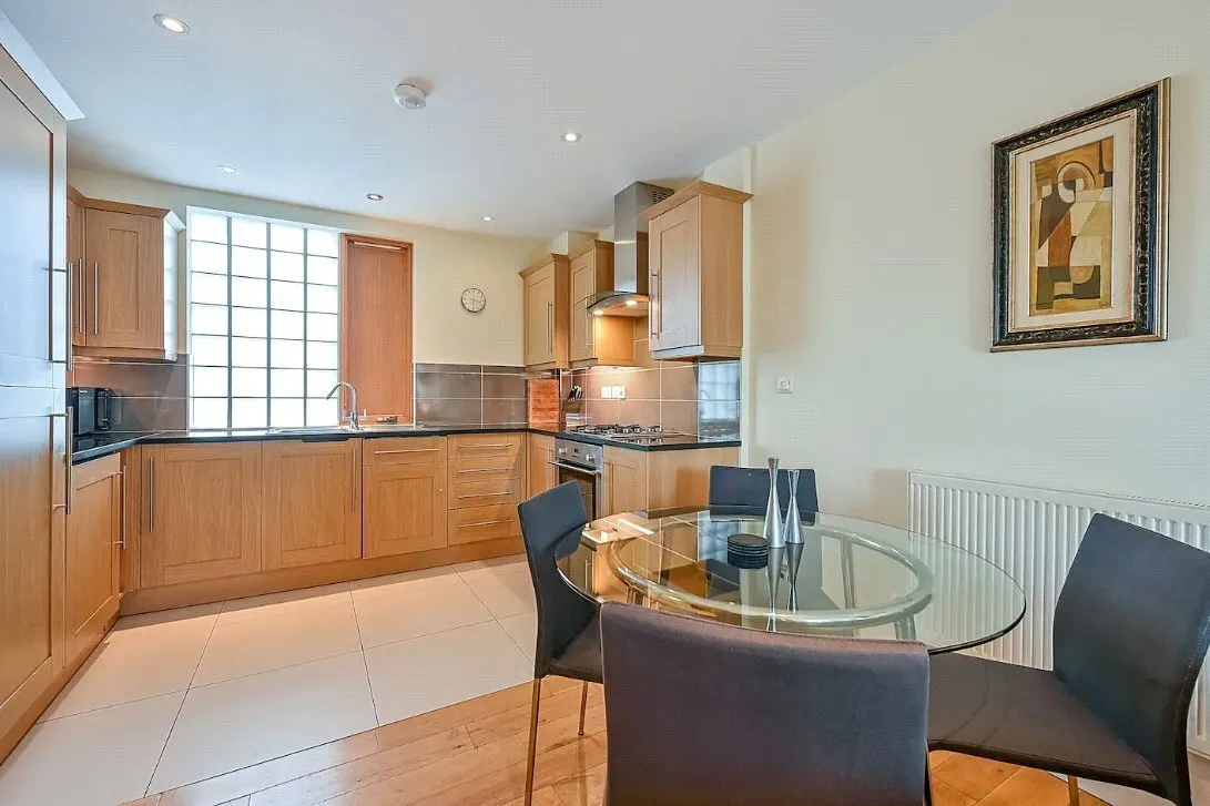 Steele Road, London, W4, photo 3
