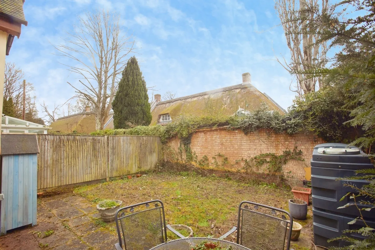The Avenue, Winchester Hill, SO21, photo 12