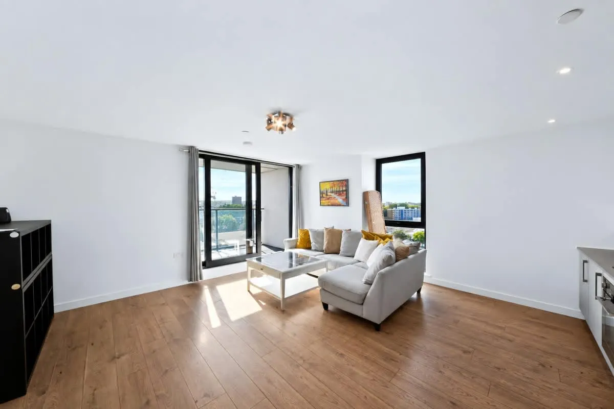 Rotherhithe New Road, London, SE16, photo 3