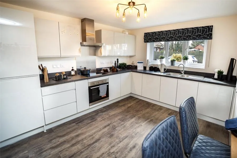 Shakespeare Grove, Wigan, WN3, photo 4