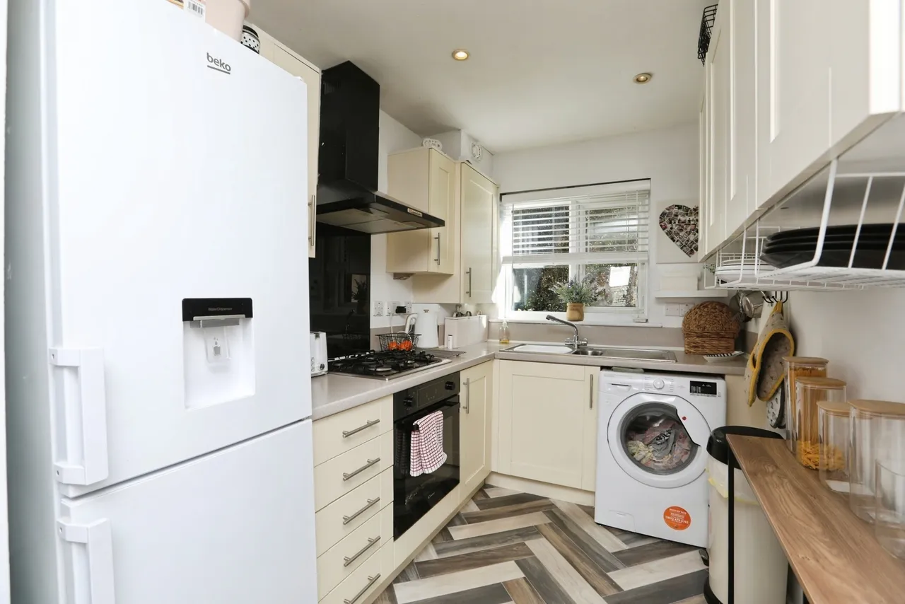 Barnfields Court, Sittingbourne, ME10, photo 4