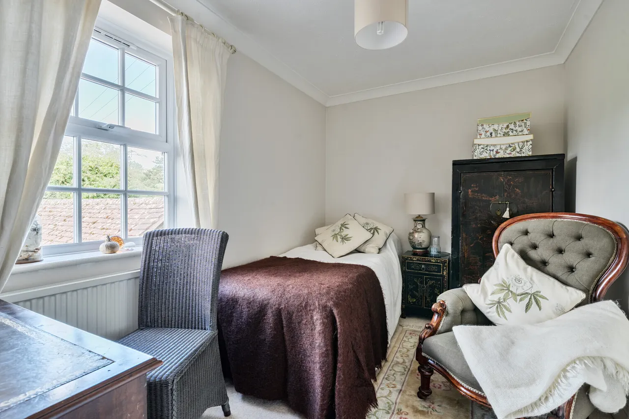 Beckhampton, Marlborough, SN8, photo 17