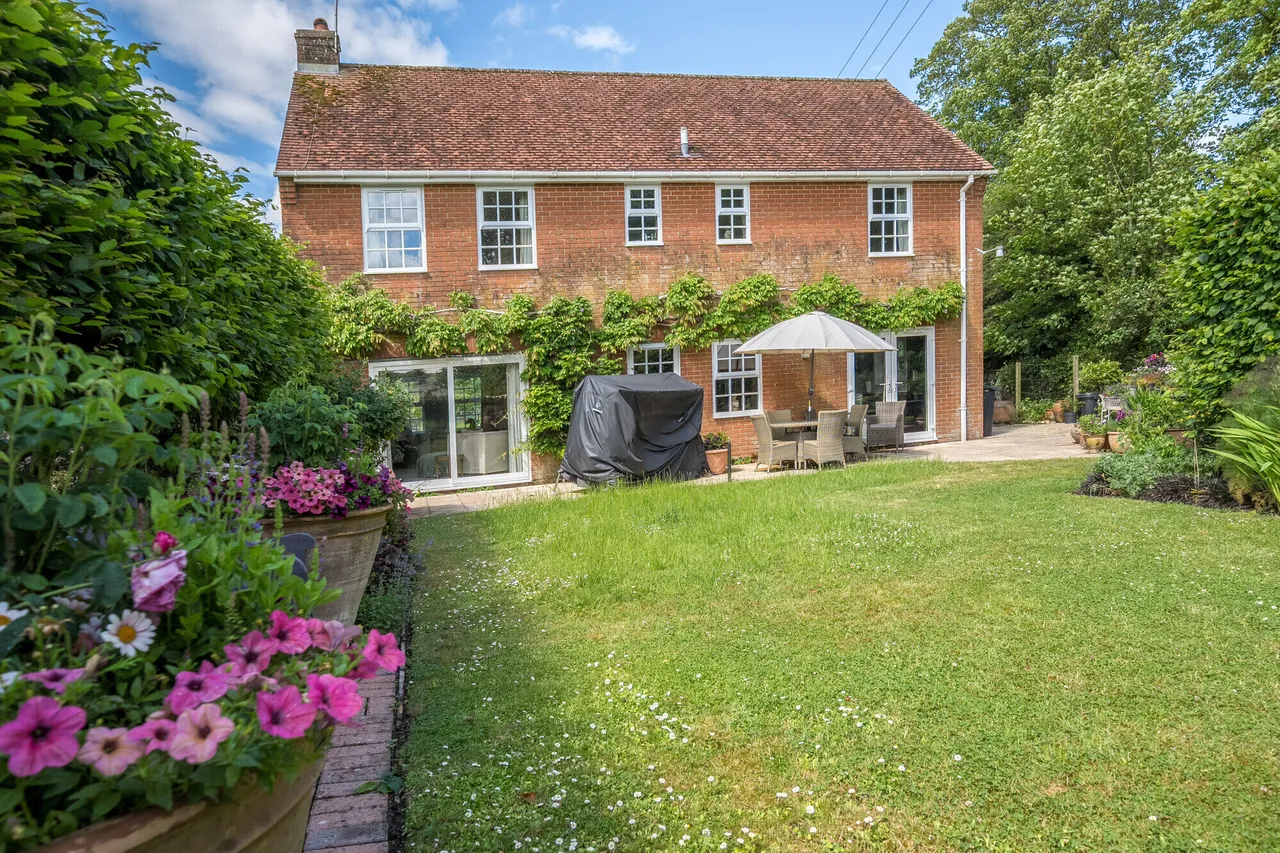 Beckhampton, Marlborough, SN8, photo 10