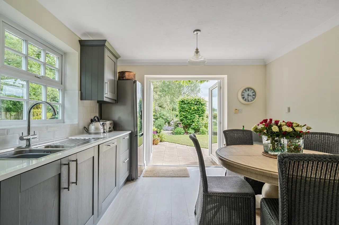 Beckhampton, Marlborough, SN8, photo 5