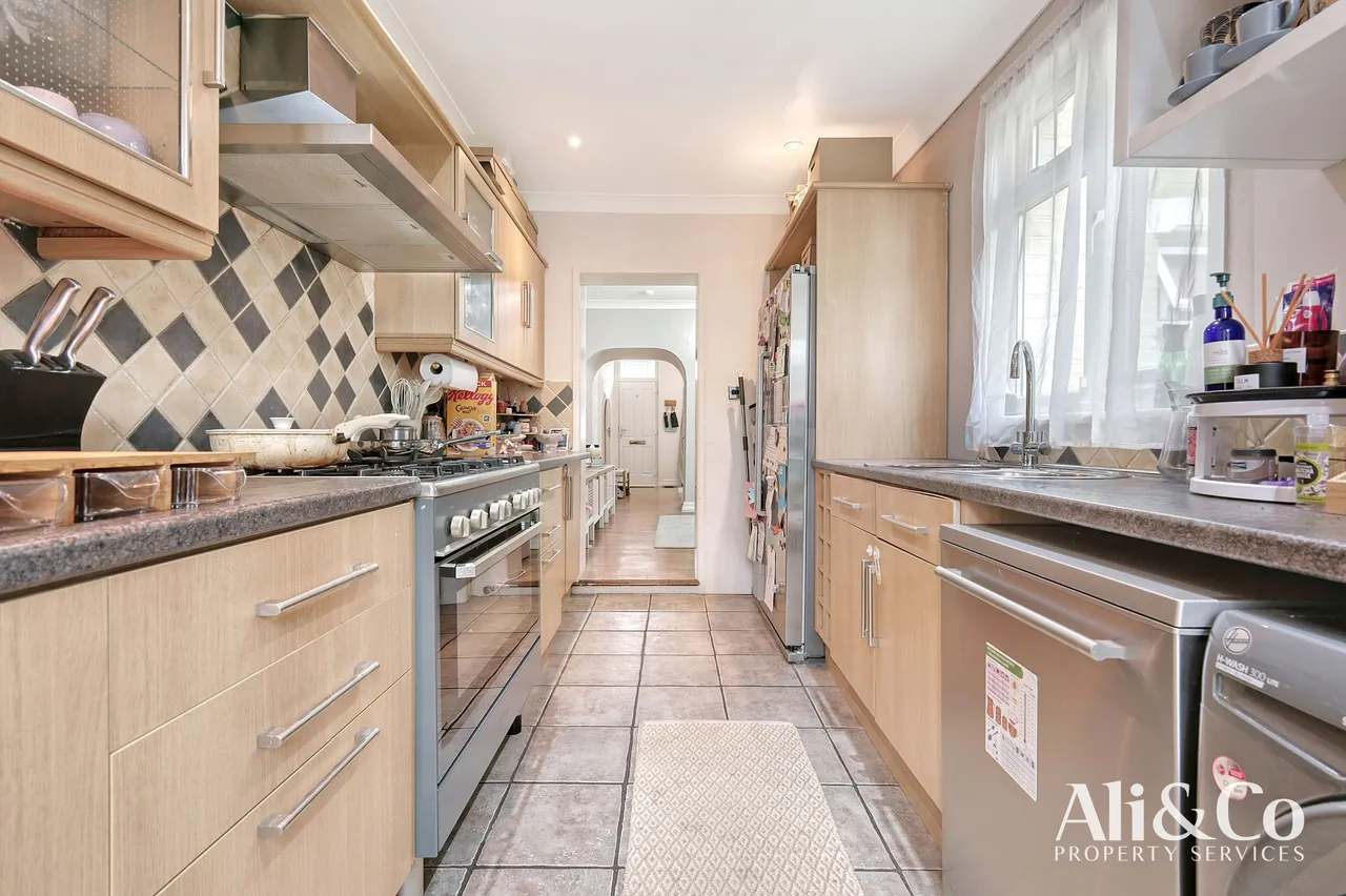 Kent Road, Grays, Essex, RM17 6DE, photo 8