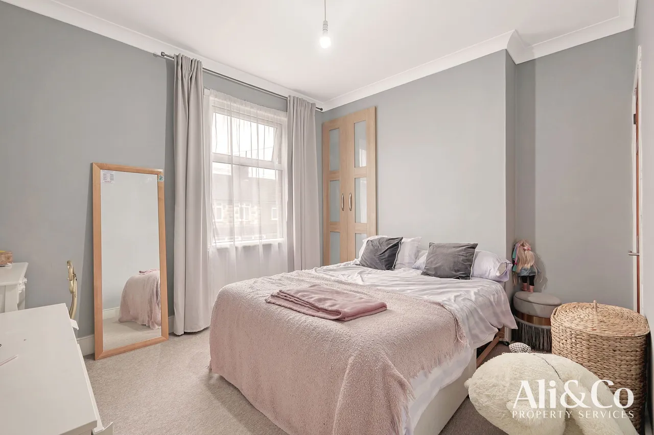Kent Road, Grays, Essex, RM17 6DE, photo 9