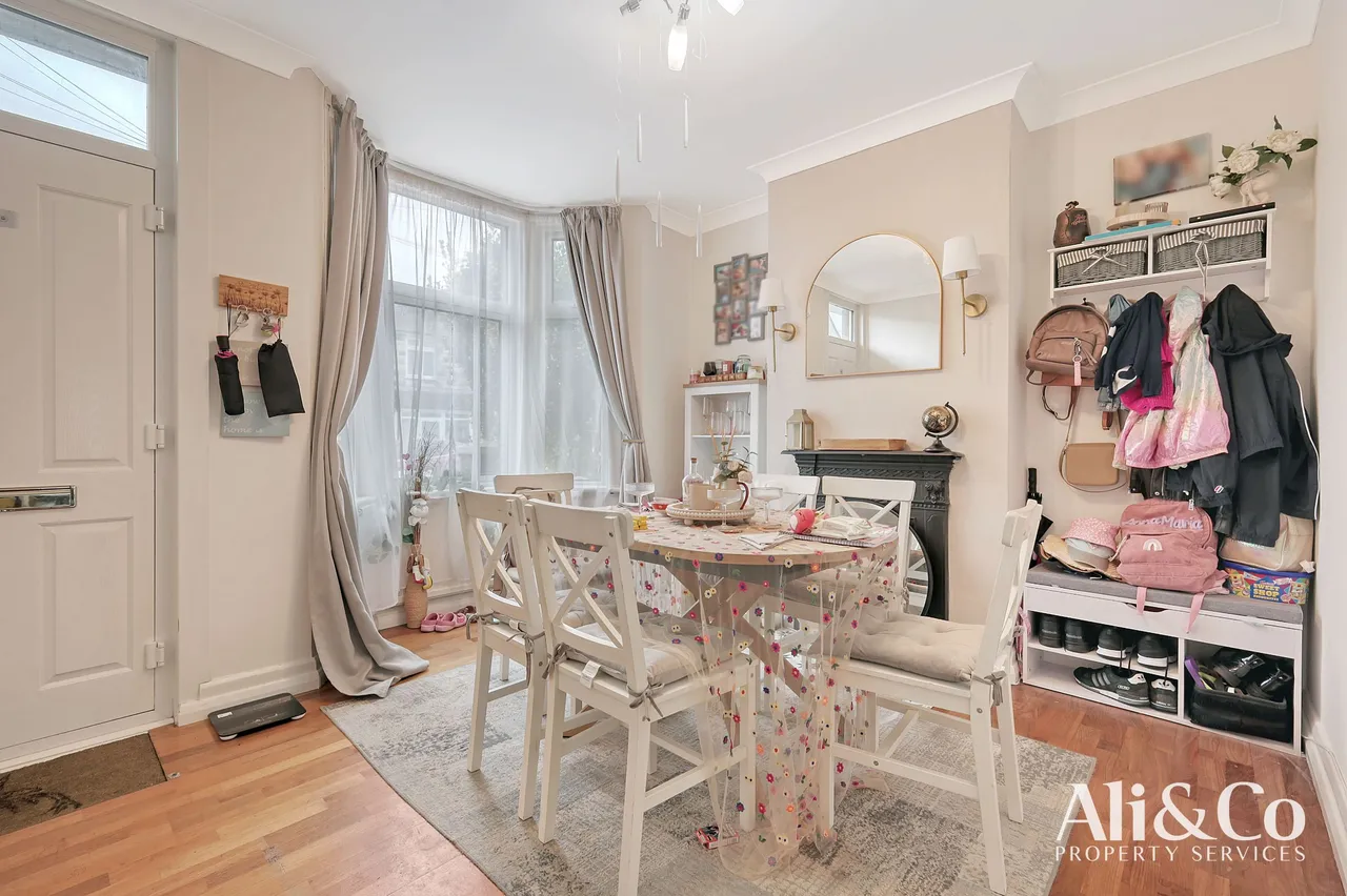Kent Road, Grays, Essex, RM17 6DE, photo 6
