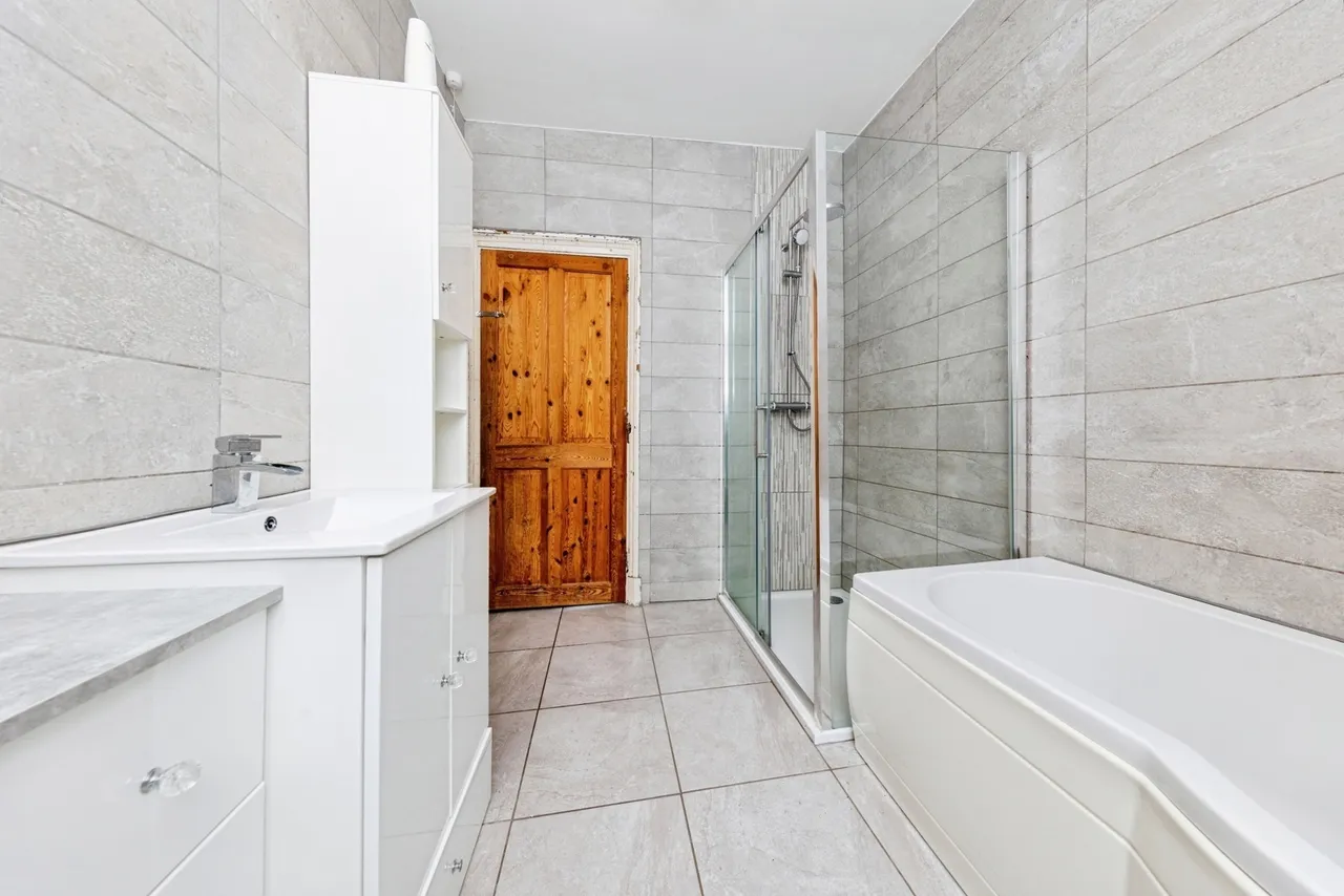 Causeway Street, Kidwelly, SA17, photo 11