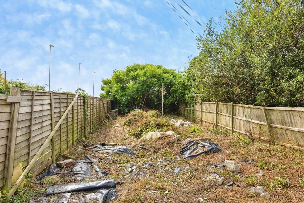 Causeway Street, Kidwelly, SA17, photo 17