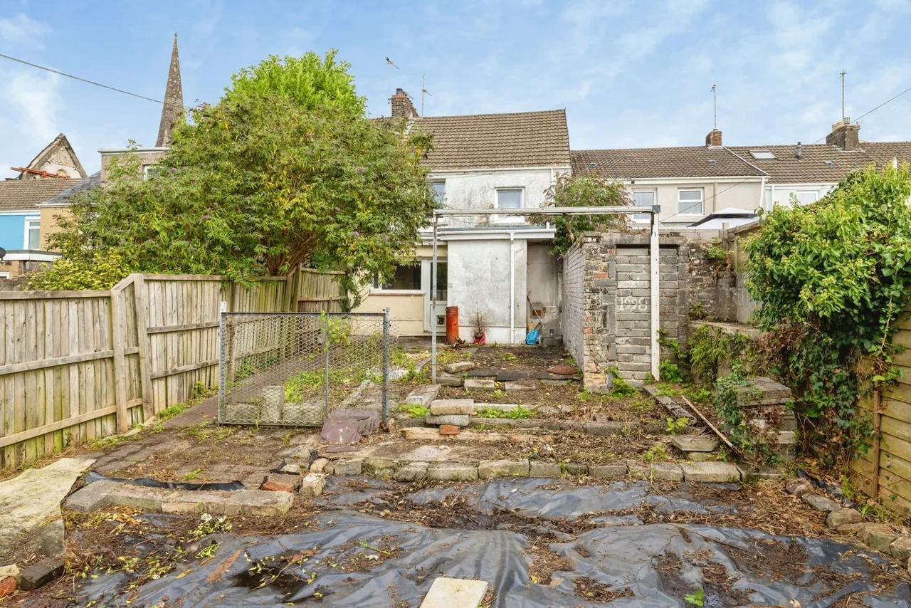 Causeway Street, Kidwelly, SA17, photo 18