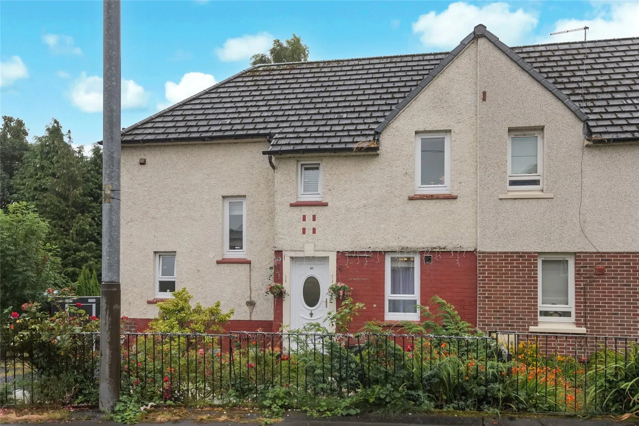 3 bed house for sale — Gardenside Crescent, Carmyle, Glasgow, G32