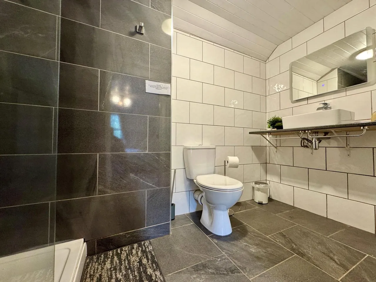 Crossgates, Llandrindod Wells, Powys, LD1 6RF, photo 16