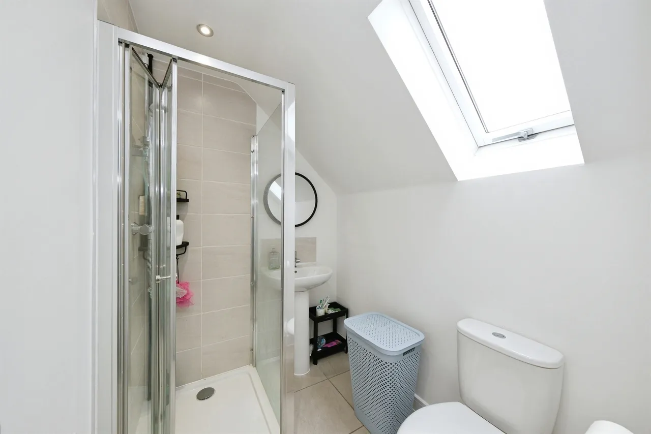 Perceval Street, Wingerworth, S42, photo 15