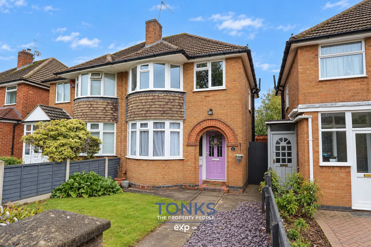 3 bed house for sale, Haverford Drive, Rednal, B45