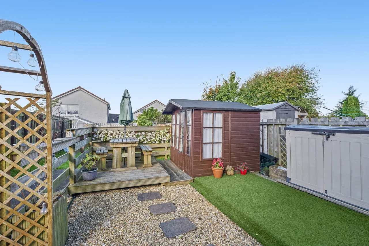 Loganswell Gardens, Thornliebank, G46, photo 18