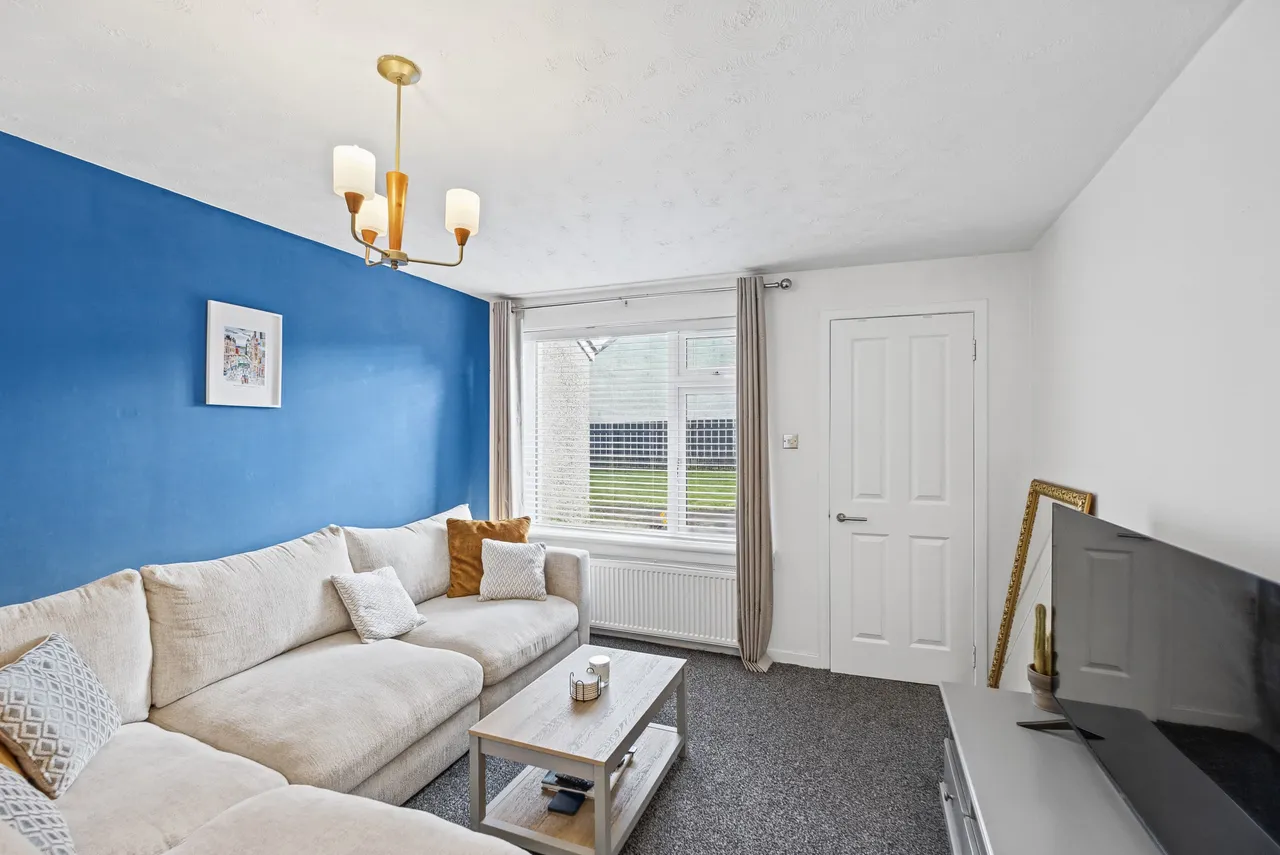 Loganswell Gardens, Thornliebank, G46, photo 2