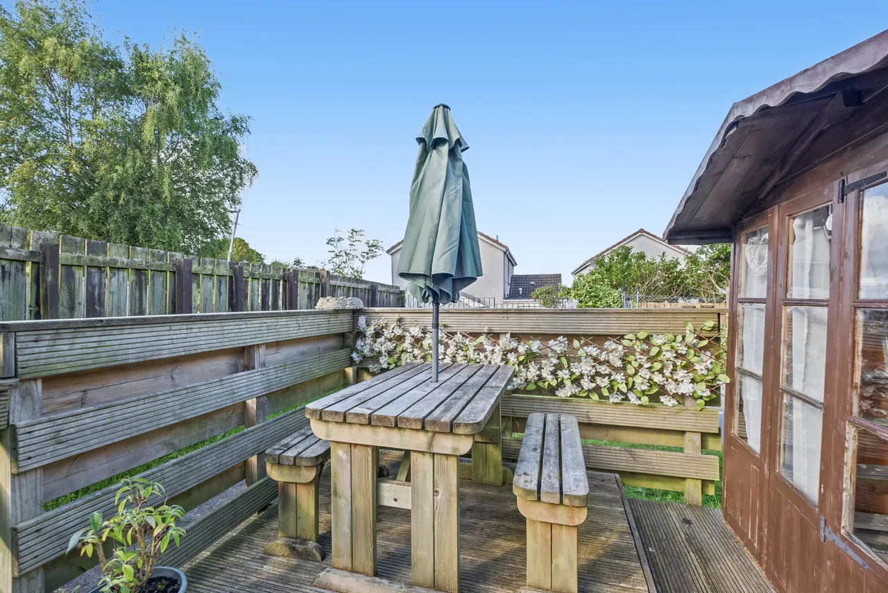 Loganswell Gardens, Thornliebank, G46, photo 20