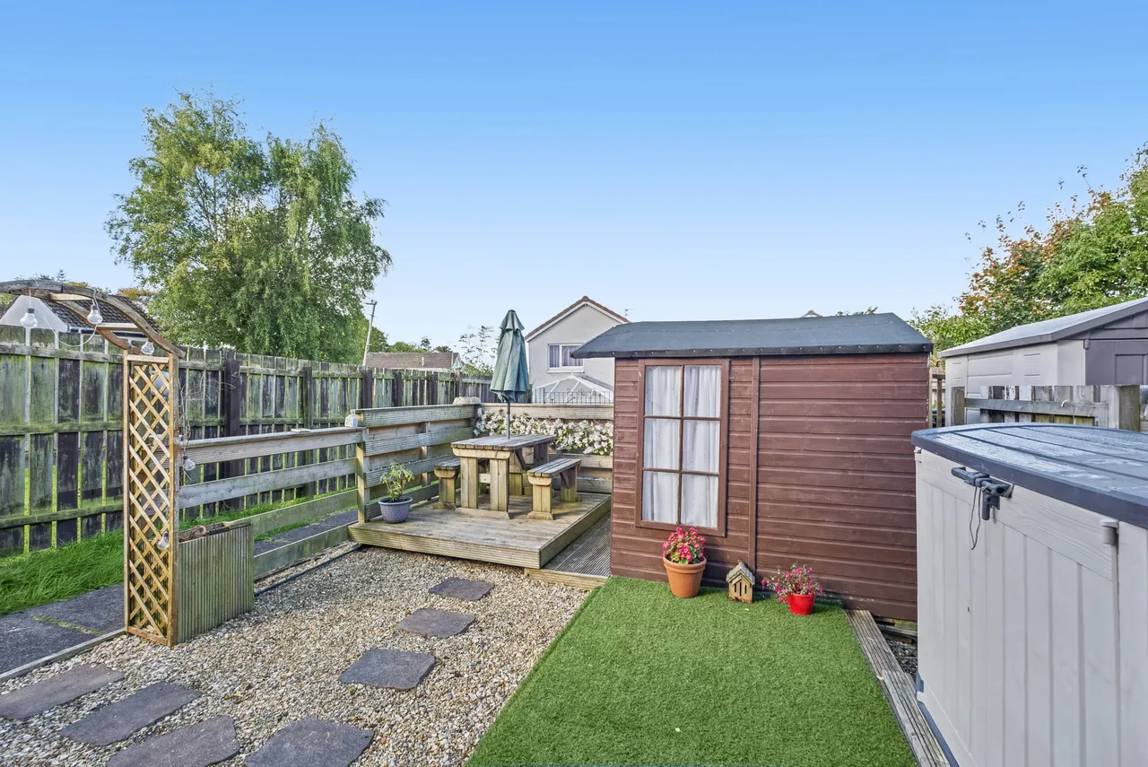 Loganswell Gardens, Thornliebank, G46, photo 19