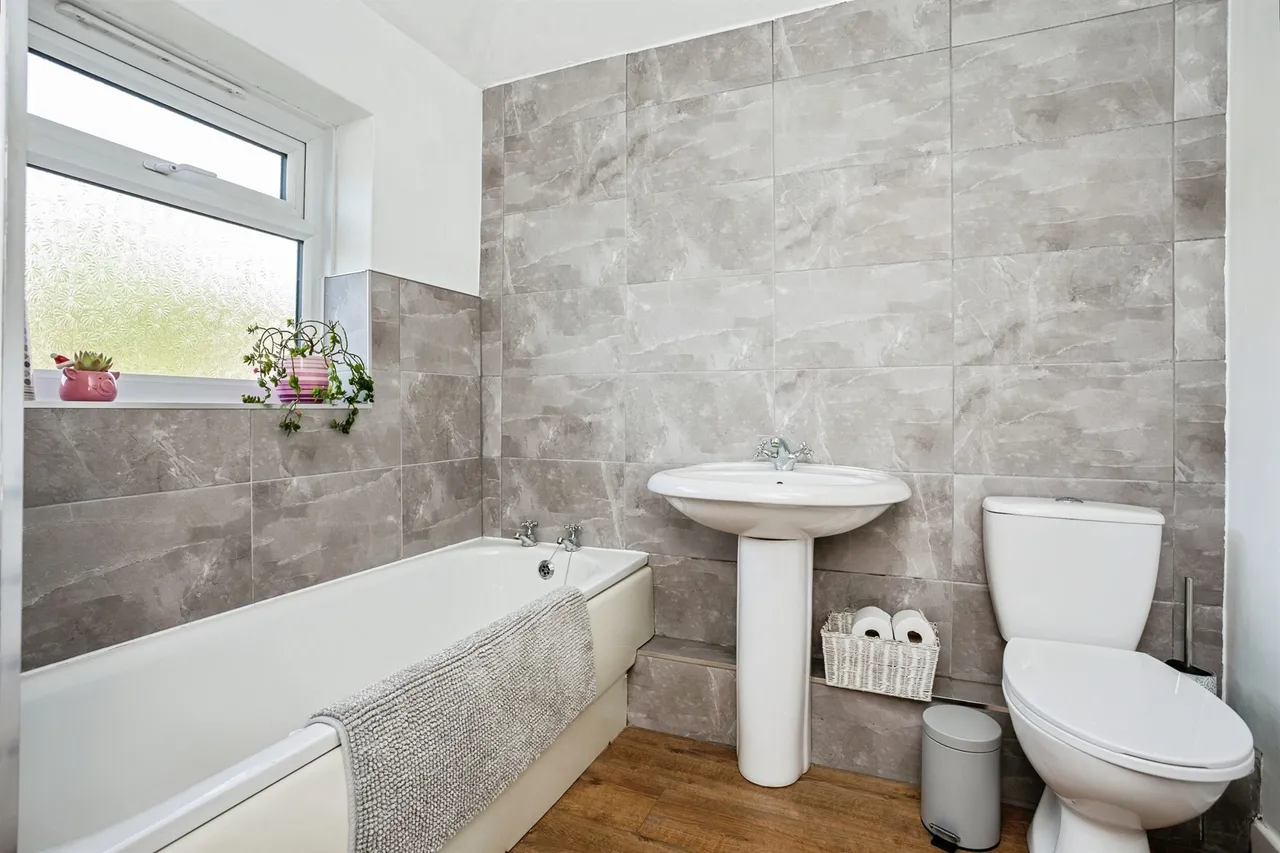 Lynton Road, Melton Mowbray, LE13, photo 12