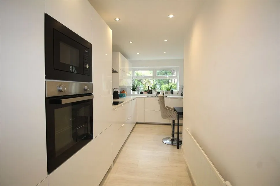 Gaze Hill Avenue, Sittingbourne, Kent, ME10, photo 12