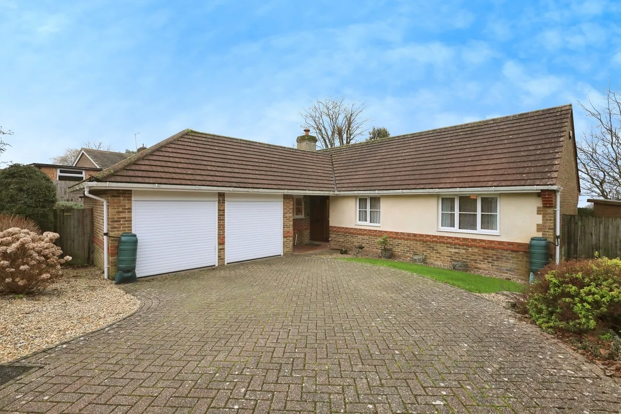 3 bed house for sale, Littlewood Lane, Buxted, TN22