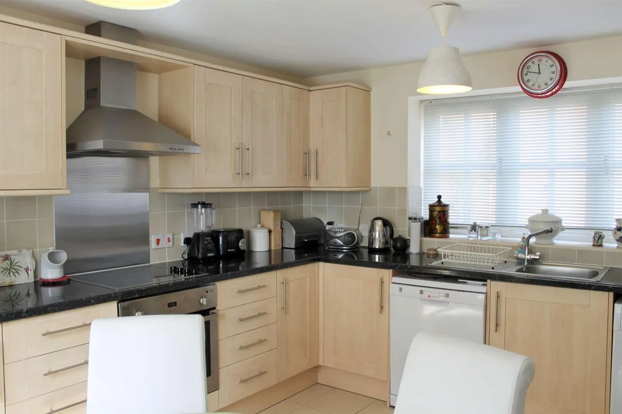 Old Bank Mews, Wrentham, NR34, photo 4