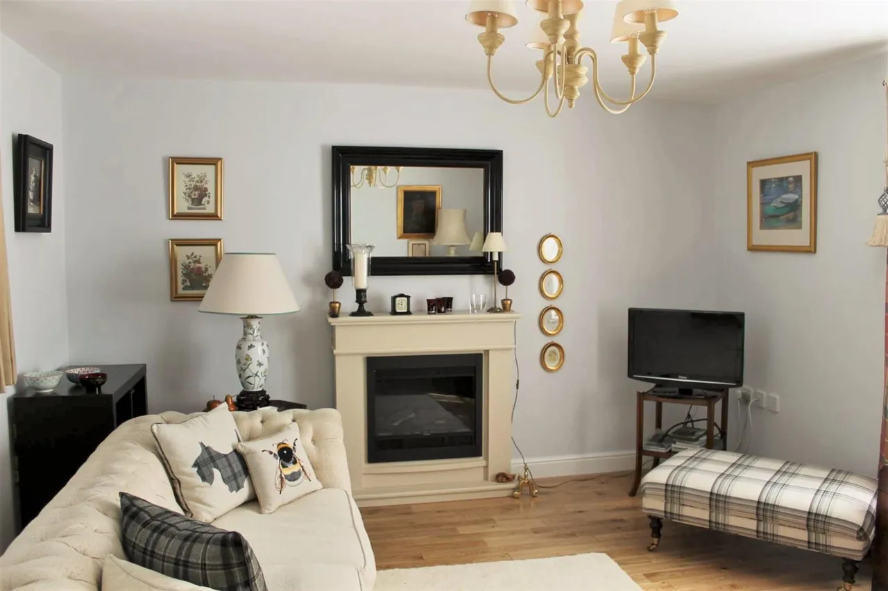 Old Bank Mews, Wrentham, NR34, photo 2