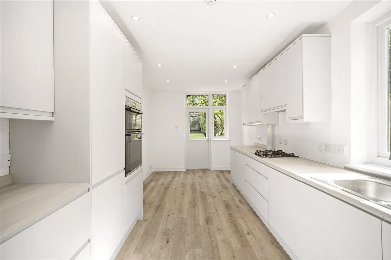 Upper Richmond Road West, Richmond, TW10, photo 4