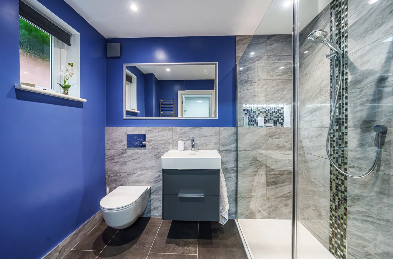 Hanover Close, Frimley, Camberley, Surrey, GU16 8LE, photo 5
