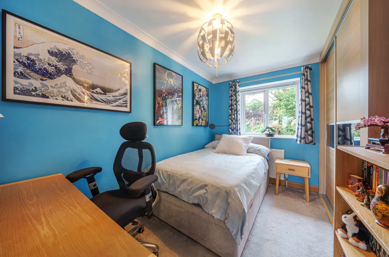 Hanover Close, Frimley, Camberley, Surrey, GU16 8LE, photo 9