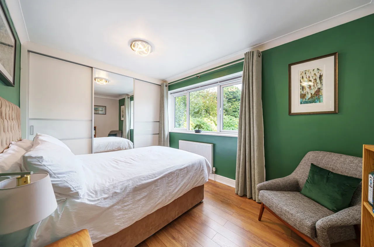 Hanover Close, Frimley, Camberley, Surrey, GU16 8LE, photo 7