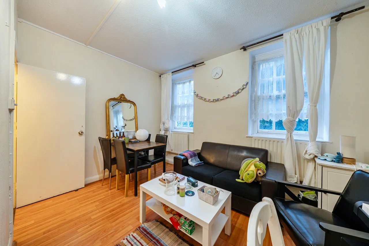 2 bed flat for sale, London, SW1P