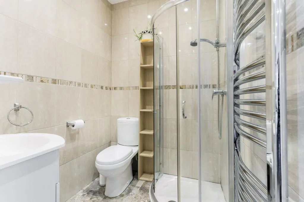 Greyhound Road, London, W6, photo 6