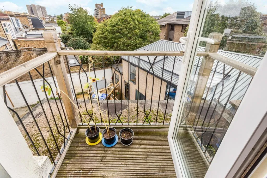 Greyhound Road, London, W6, photo 7