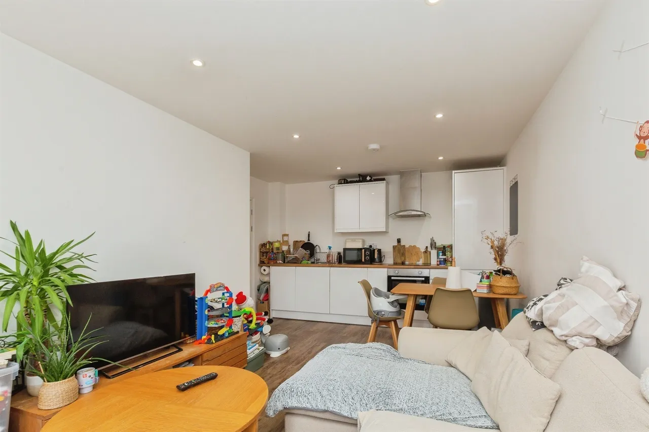 Walton Street, Aylesbury, HP21, photo 8
