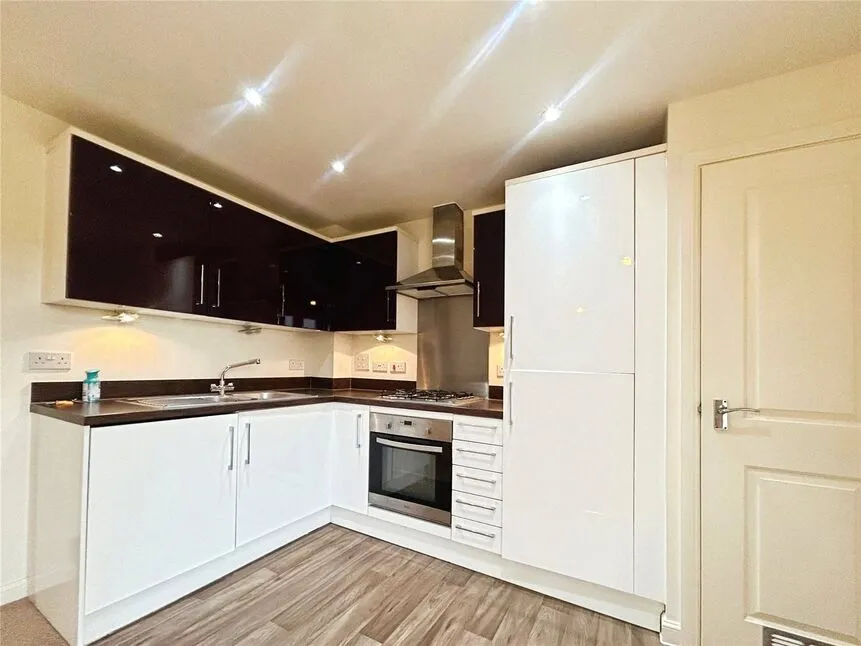 Lucerna Court, Bradbrook Drive, Kent, DA3, photo 3