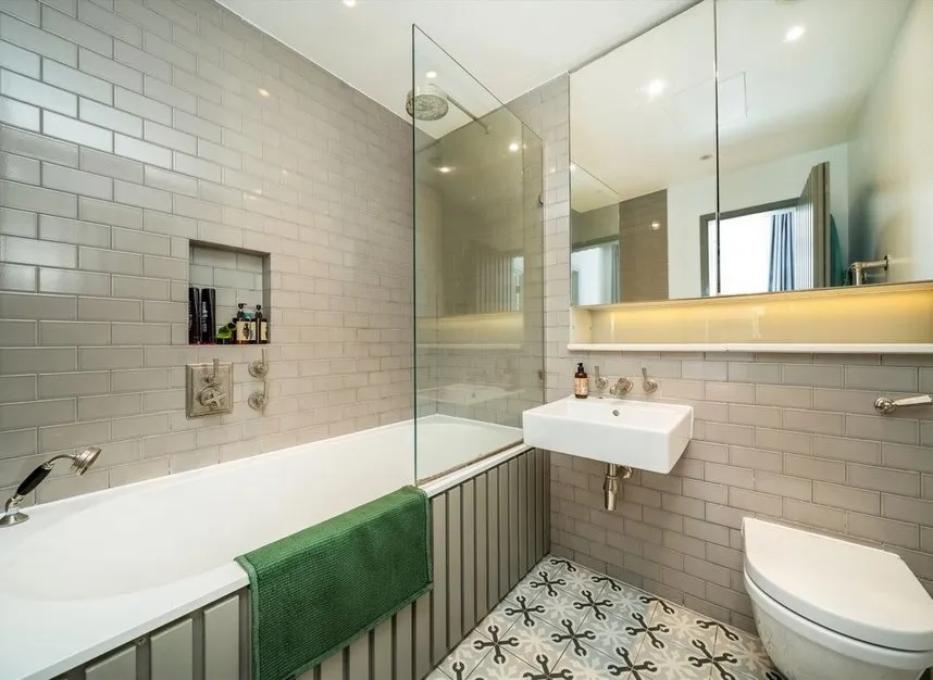 Gray's Inn Road, Bloomsbury, WC1X, photo 7