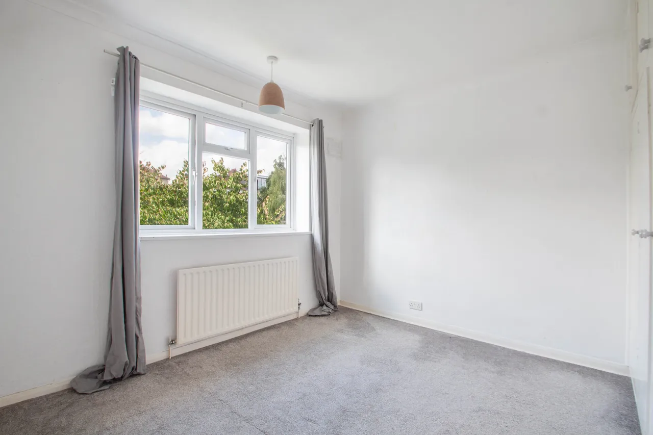 Maylands Drive, Sidcup, photo 8