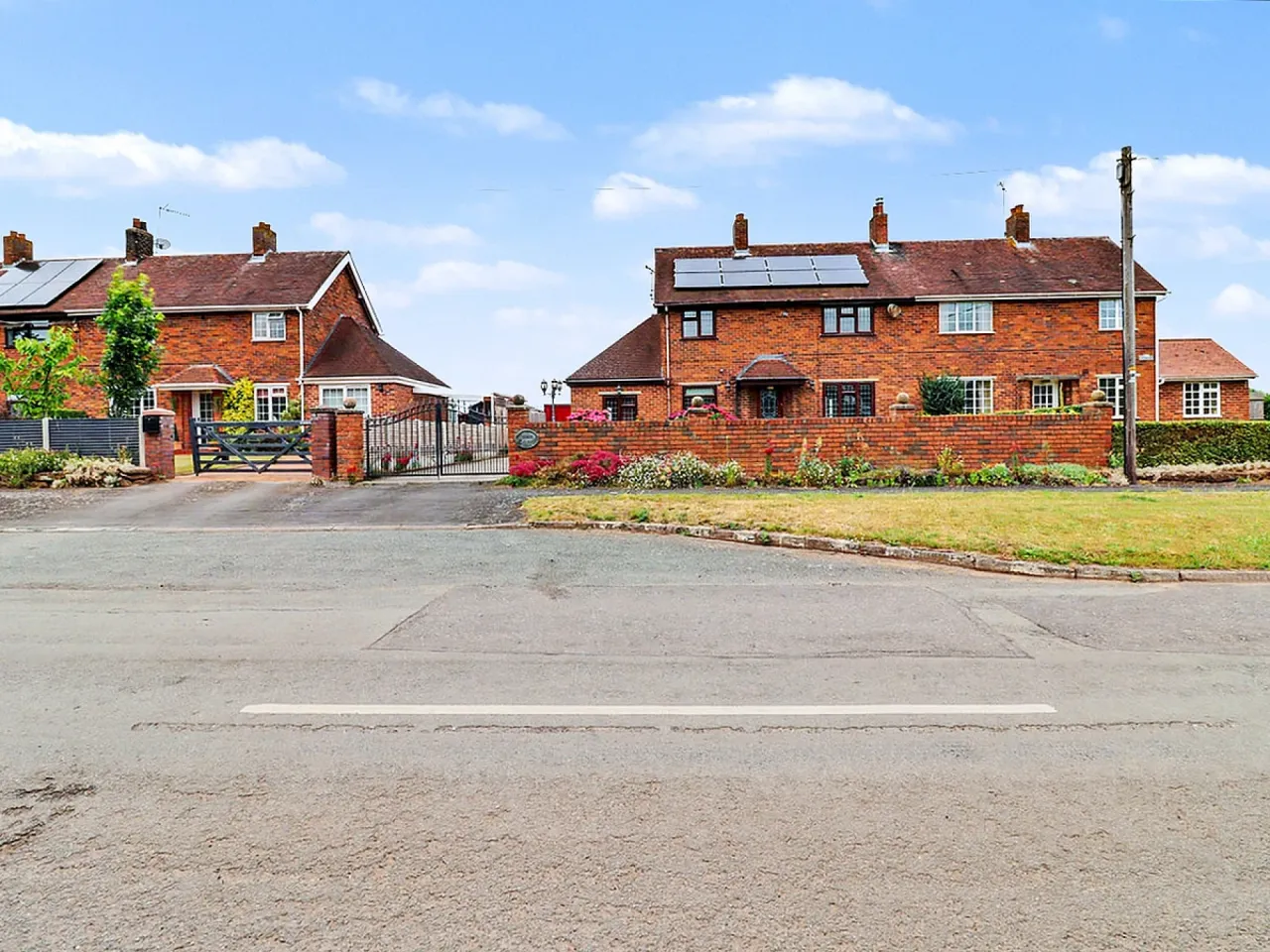 Barton Road, Malpas, photo 18