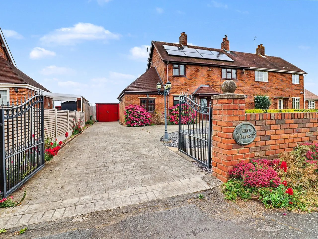 Barton Road, Malpas, photo 26