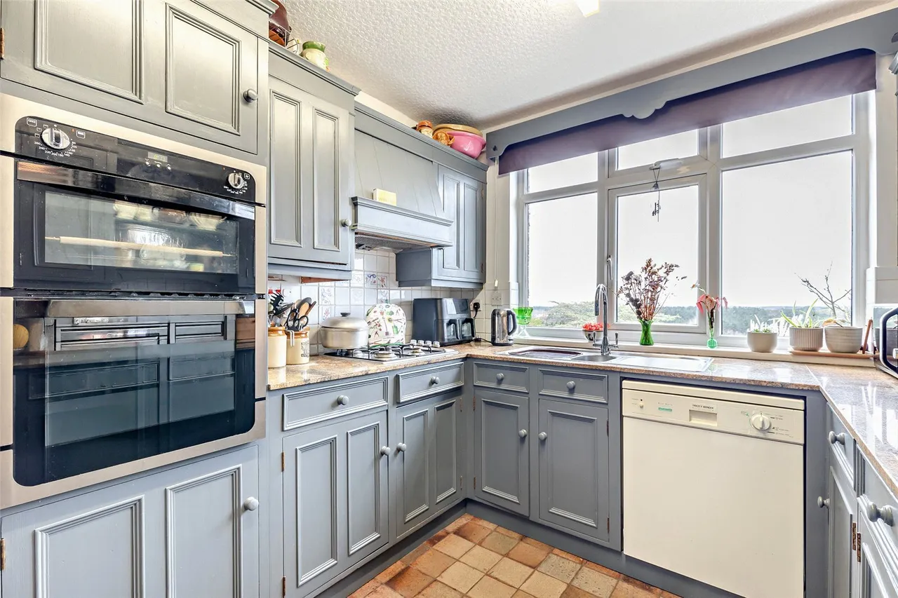 The Ridge, Delamere, CW8, photo 10