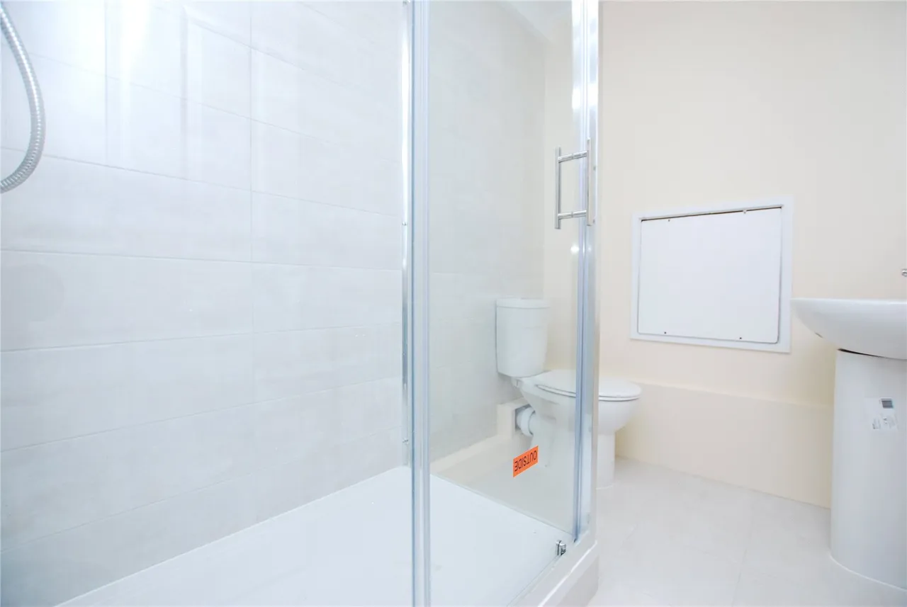 Mount Court, The Mount, GU2, photo 5