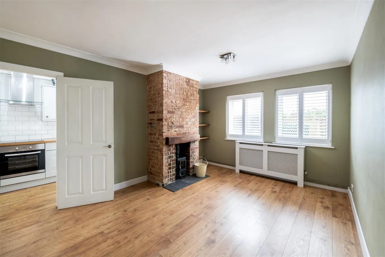 Oakfield Road, Cowfold, RH13, photo 4